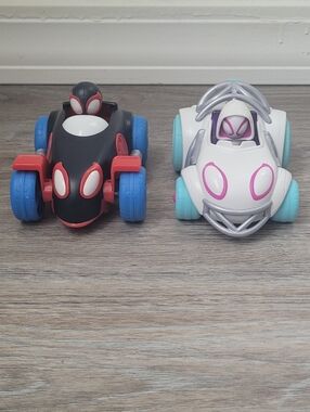 Disney Marvel Spidey Amazing Friends Webbed Wheelies  Pull Back Cars